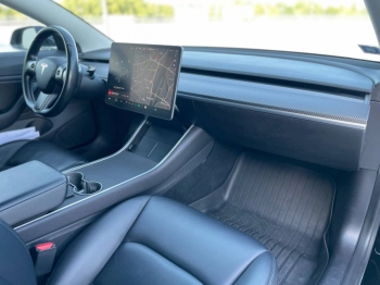 Car image 48