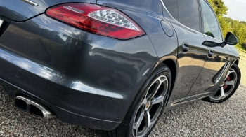 Car image 28