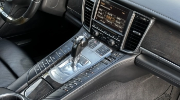 Car image 29