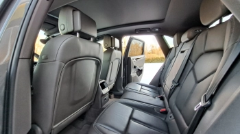 Car image 43