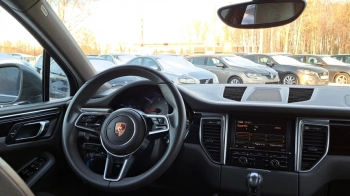 Car image 36