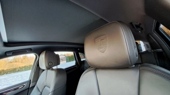 Car image 33