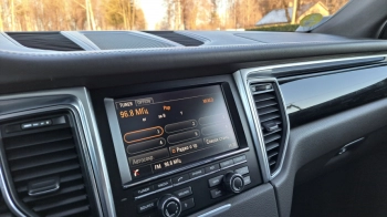 Car image 26