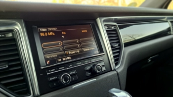 Car image 28