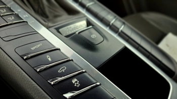Car image 38