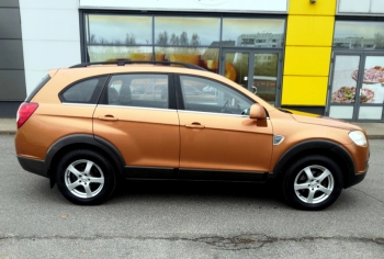 Car image 7