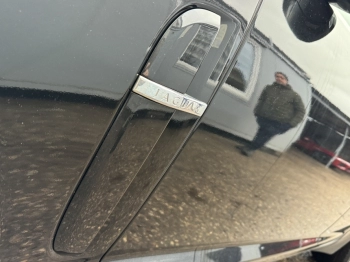 Car image 34