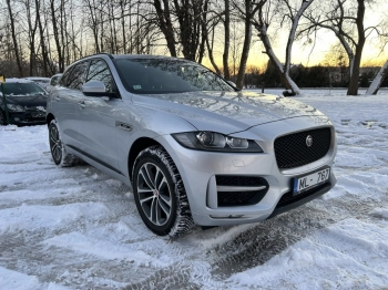Car image 35