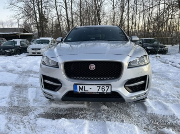 Car image 34
