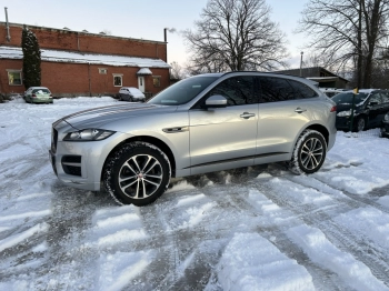 Car image 33