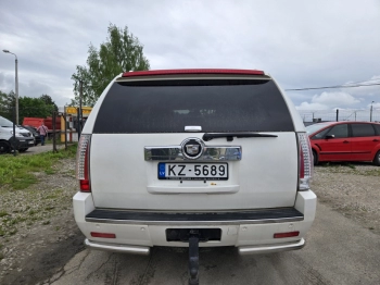 Car image 33