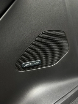Car image 29