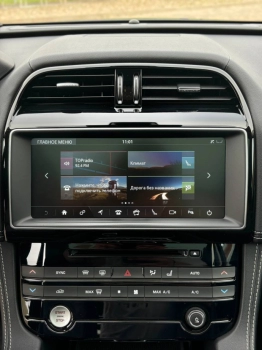 Car image 30