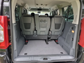 Car image 29