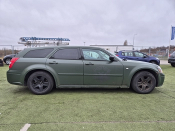 Car image 33