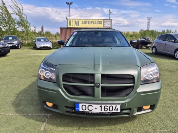 Car image 26