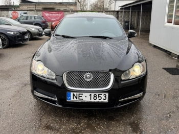 Car image 34