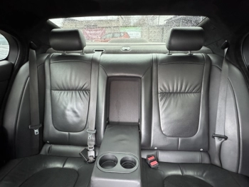 Car image 32