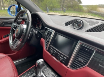 Car image 31