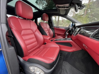Car image 34