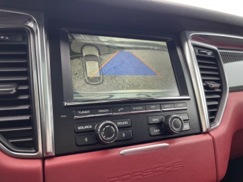 Car image 35