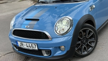 Car image 21