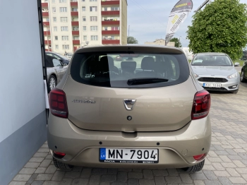 Car image 28