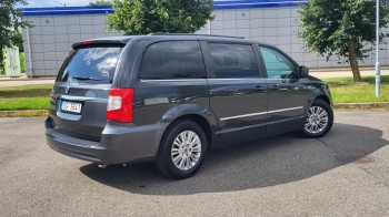 Car image 38