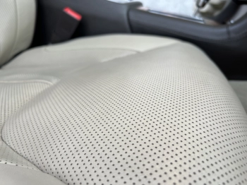 Car image 33