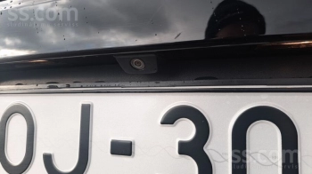Car image 26