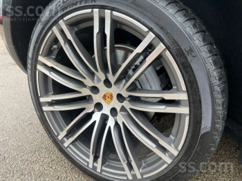 Car image 31