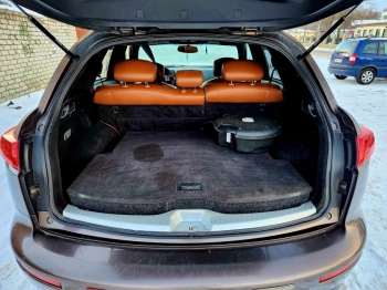 Car image 29