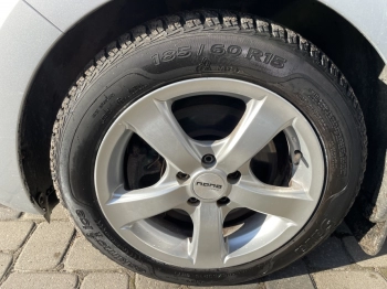 Car image 45