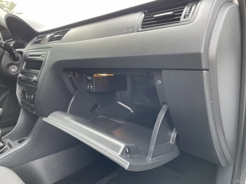 Car image 80