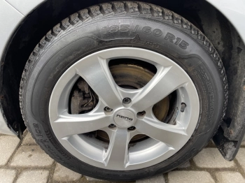 Car image 68