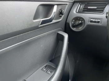 Car image 60