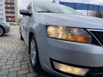Car image 21