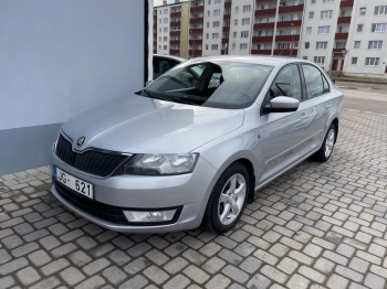 Car image 9