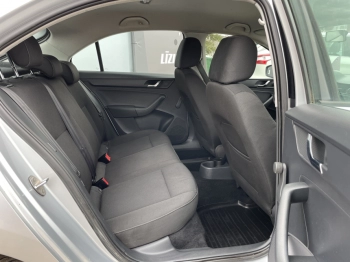 Car image 74