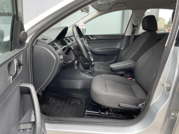 Car image 46