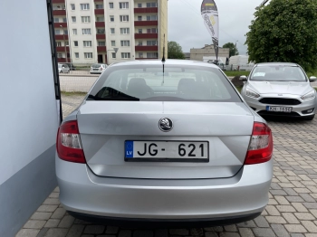 Car image 47