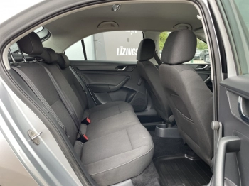 Car image 67