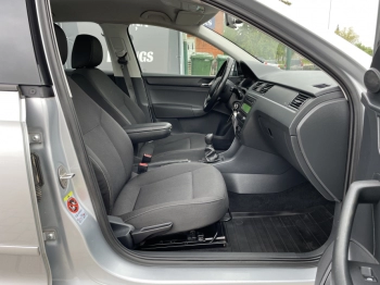 Car image 71