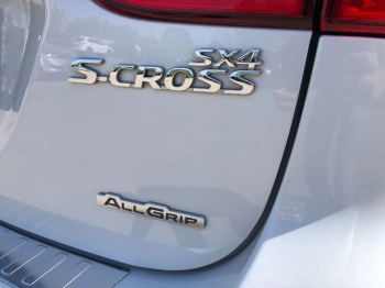 Car image 27