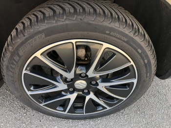 Car image 28