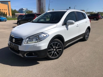 Car image 7