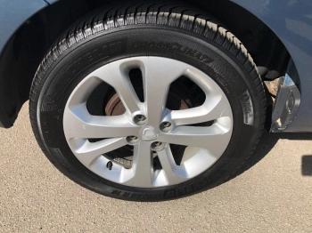 Car image 23