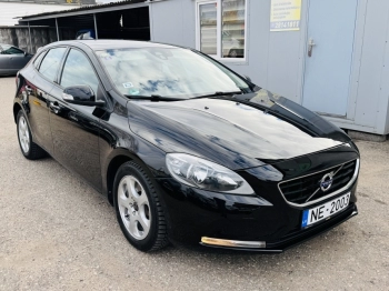 Volvo V40 2.0Dīzelis 2013