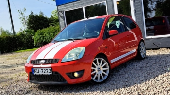 Ford Fiesta 2.0Benzīns 2005