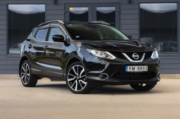 Nissan Qashqai 1.2Benzīns 2015